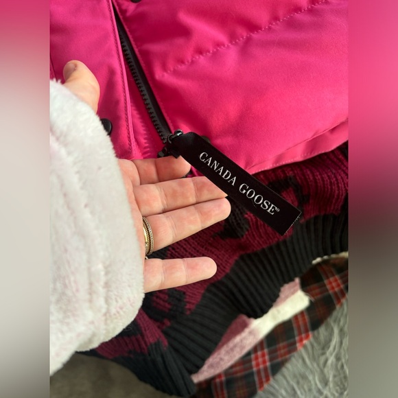 Canada Goose Vest - Picture 7 of 14